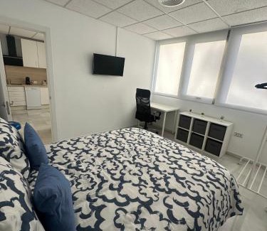 Plaza de Toros Vieja Apartment | Apartamento Moderno Soho - Nuevo! En el centro y cerca de la playa!Parking gratuito!
