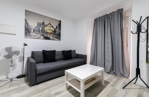 Embajadores Apartment | Apartamento Moderno y Céntrico en el Vibrante Lavapies