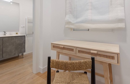 Castellana Apartment | Apartamento para 4 en Barrio de Salamanca (Diego de Leon II)