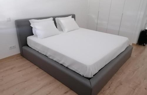 Sao Bras de Alportel Apartment | Apartamento minimalista Centenário
