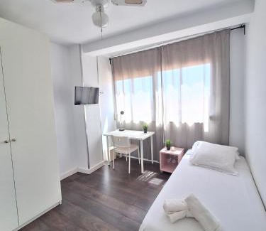 Almeria Centro Apartment | Apartamento Puerta Purchena Almeria