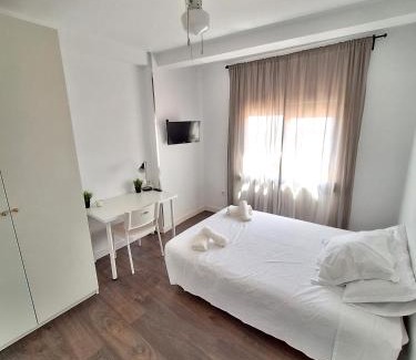 Almeria Centro Apartment | Apartamento Puerta Purchena Almeria