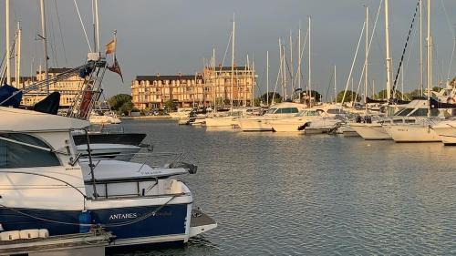 Camargo Apartment | Apartamento Puerto Deportivo Marina de Santander