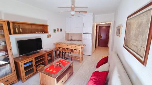 Mazagon Apartment | Apartamento rojo con vistas al mar
