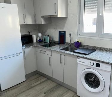 Bailen-Miraflores Apartment | Apartamento Tejares 4A