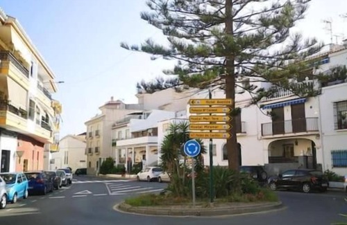 Salobrena Apartment | Apartamento Tropical by Bossh Apartments