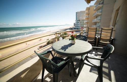 Plaza De La Costera Apartment | Apartamento Vistamar