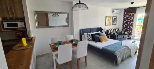 La Cala del Moral Apartment | Apartamentos Codina Beach