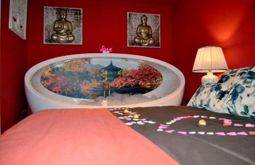 Collado Mediano Apartment | Apartamentos DELUXE Con Jacuzzi o Chimenea LOVE FOR TWO
