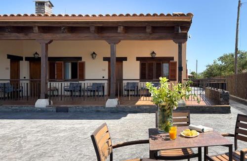 Guijo de Coria Apartment | Apartamentos El Lago
