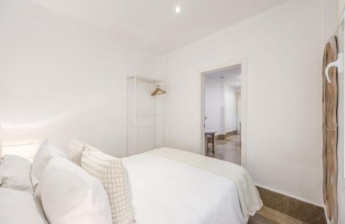 Las Acacias Apartment | Apartamentos Embajadores II