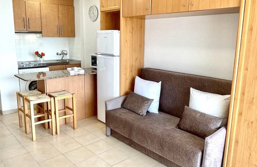 La Pineda Apartment | APARTBEACH ADRIATICO RELAX BEACHFRONT WITH SWIMMING POOL AND PARKING