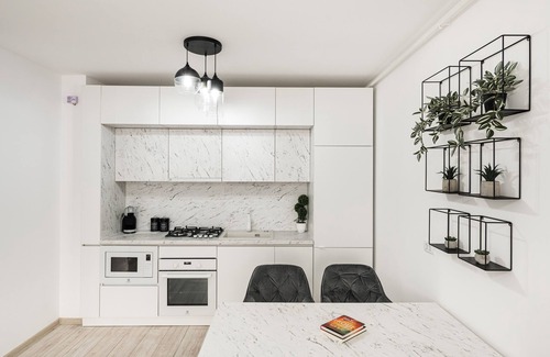 Tractorul Apartment | ApartBnb White Ap 1