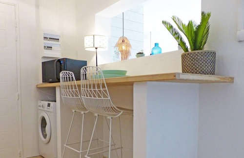 Petite-Ile Apartment | APARTEMENT INTENSE KAZ, swimming pool, sea view