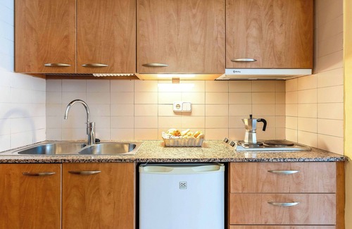 El Putget i Farro Apartment | Aparthotel Bertran