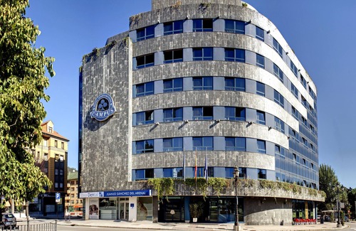 La Corredoria y Ventanielles Apartment | Aparthotel Campus