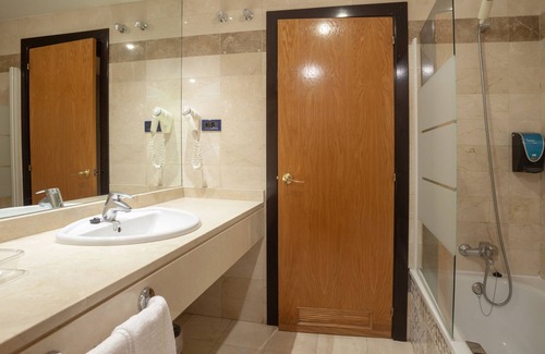 La Corredoria y Ventanielles Apartment | Aparthotel Campus