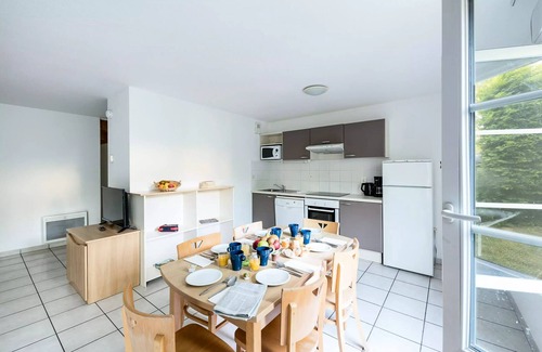Lissieu Apartment | Aparthotel Garden & City Lyon - Lissieu 3* - 4 rooms 8 people