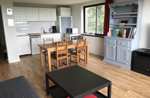 Besse-et-Saint-Anastaise Apartment | Apartment with a beautiful view