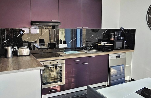 Saint-Cezaire-sur-Siagne Apartment | Apartment with jacuzzi
