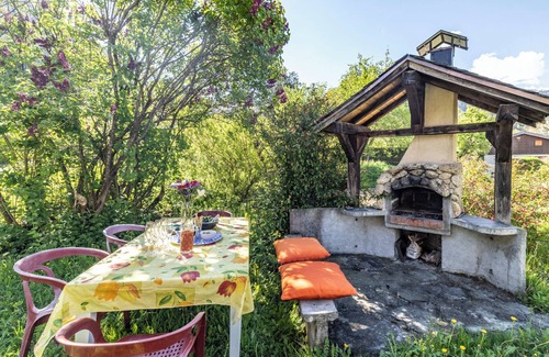 Saint-Gervais-les-Bains Apartment | Apartment 'Spacieux Avec Vue' with Private Garden, Balcony and Wi-Fi