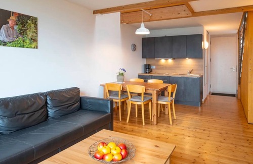Kressbronn Apartment | Apartment '2' with Lake View, Private Terrace and Wi-Fi
