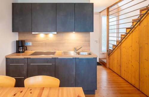 Kressbronn Apartment | Apartment '2' with Lake View, Private Terrace and Wi-Fi