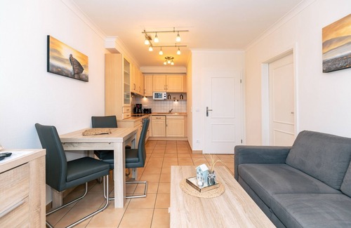 Kuehlungsborn Apartment | Apartment mit Südbalkon - Saunabereich Inklusive und nur 100 m zum Ostseestrand!