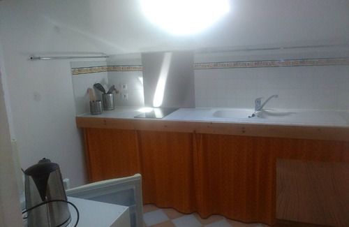 St.-Remy-de-Provence Apartment | apartment in a very charming Provencal farmhouse and quiet