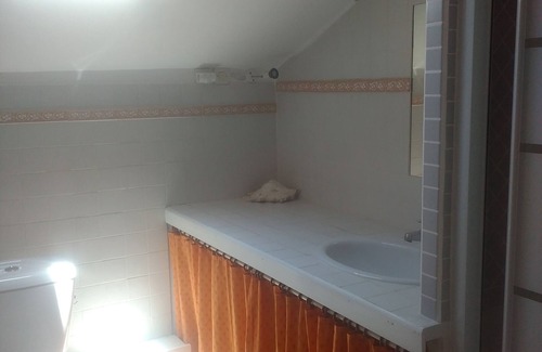 St.-Remy-de-Provence Apartment | apartment in a very charming Provencal farmhouse and quiet