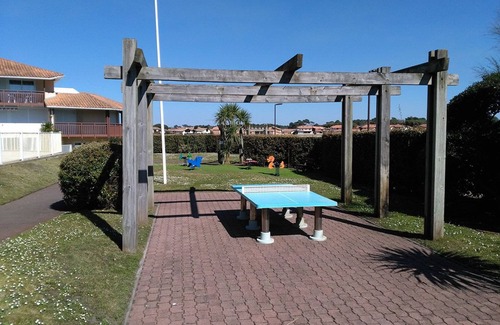 Vieux-Boucau-les-Bains Apartment | Apartment for 6 pers. at the edge of the Port d'Albret Lake.