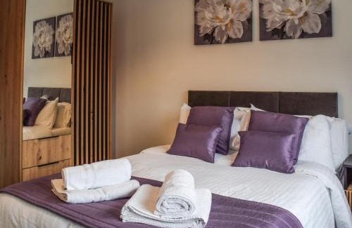 Huddersfield Apartment | Apartment 1 - Uk48904
