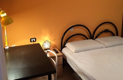 Montesilvano Apartment | Apartment 10 minutes walk from the sea sleeps 8