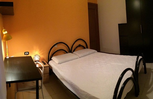 Montesilvano Apartment | Apartment 10 minutes walk from the sea sleeps 8