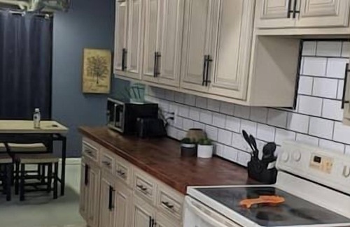 Holcomb Apartment | Apartment 10 minutes from Canandaigua Lake!