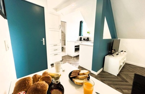 Montreuil Apartment | Apartment 13 - L'ATELIER