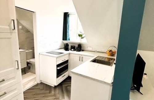 Montreuil Apartment | Apartment 13 - L'ATELIER
