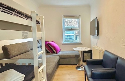 Whitechapel Apartment | Apartment 2 at Aldgate