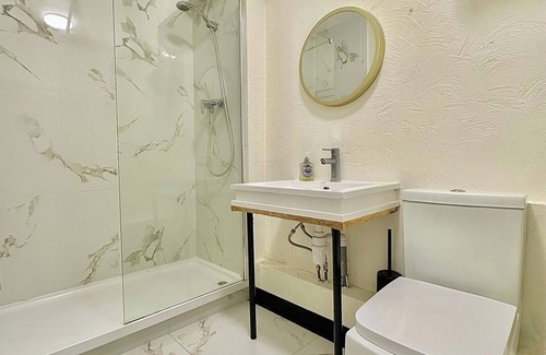 Whitechapel Apartment | Apartment 2 at Aldgate