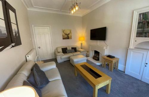 North West Apartment | Apartment 2 Bed West End