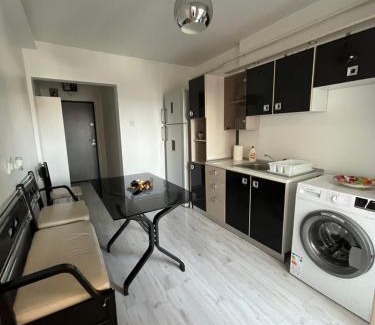 Craiova Apartment | Apartment 2 camere 1,3 km Promenada Mall Capacitate 4 persoane