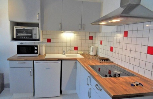 Kerroch Apartment | Apartment 2 rooms 4 people with WIFI 50 m from the beach of Courégant