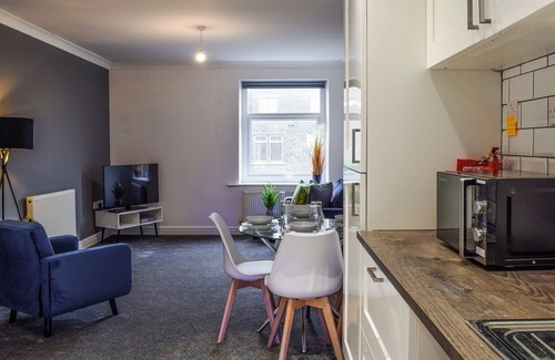 Huddersfield Apartment | Apartment 2 - UK48905