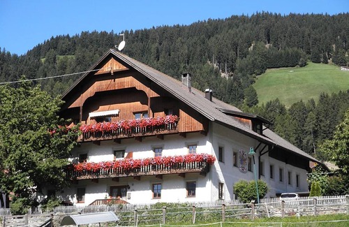 Valle San Silvestro Apartment | Apartment '2' with Mountain View, Shared Garden and Wi-Fi