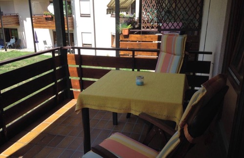 Bad Krozingen Apartment | Apartment '2 Zimmer Appartement 19' with Balcony and Wi-Fi