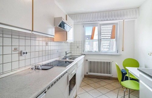 Hagnau Apartment | Apartment '3' with Private Garden, Balcony and Wi-Fi