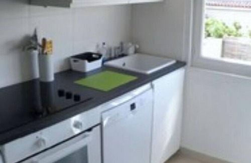 Beziers Apartment | Apartment 38 m2, 1st floor, sea side - Abritel Ref. 219 59 68 See also 145 36 43