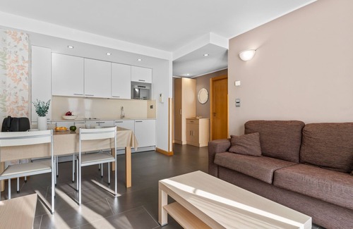 Cangas de Onis Apartment | Apartment '3ºa Apartamento 2 Adultos Y 2 Niños' with Balcony and Wi-Fi