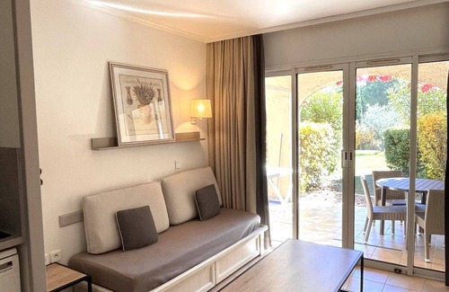 Pont Royal Apartment | Apartment 4/5 persons Domaine et Golf international de Pont Royal