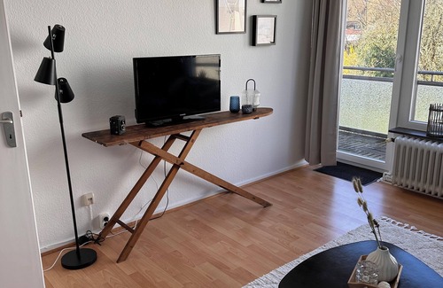 Heppens Apartment | Apartment 4 - Central but quiet, near the beach with optimal shopping opportunities